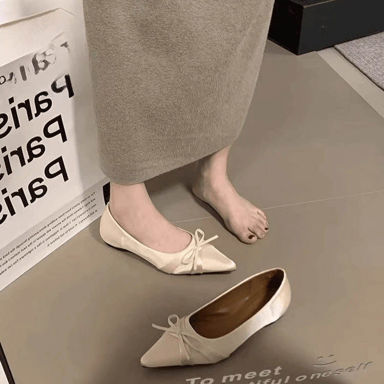 大东霞法式温柔风内增高缎面尖头单鞋女2025新款气质低跟优雅瓢鞋
