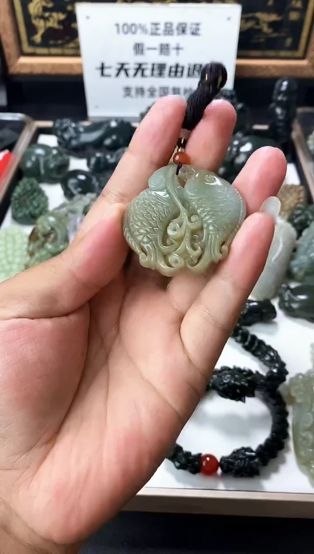 颈饰未镶嵌和田玉1