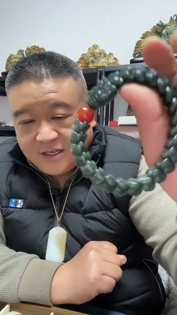 未镶嵌手串和田玉龙骨手串