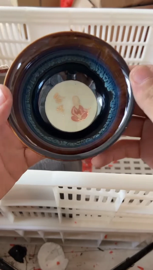 杯摄影的产品有使用过的痕迹有点脏介意勿拍