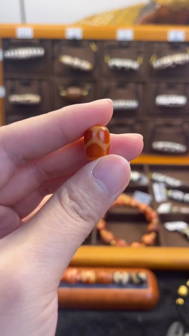 玛瑙/玉髓（覆膜）颈饰未镶嵌2（微瑕）