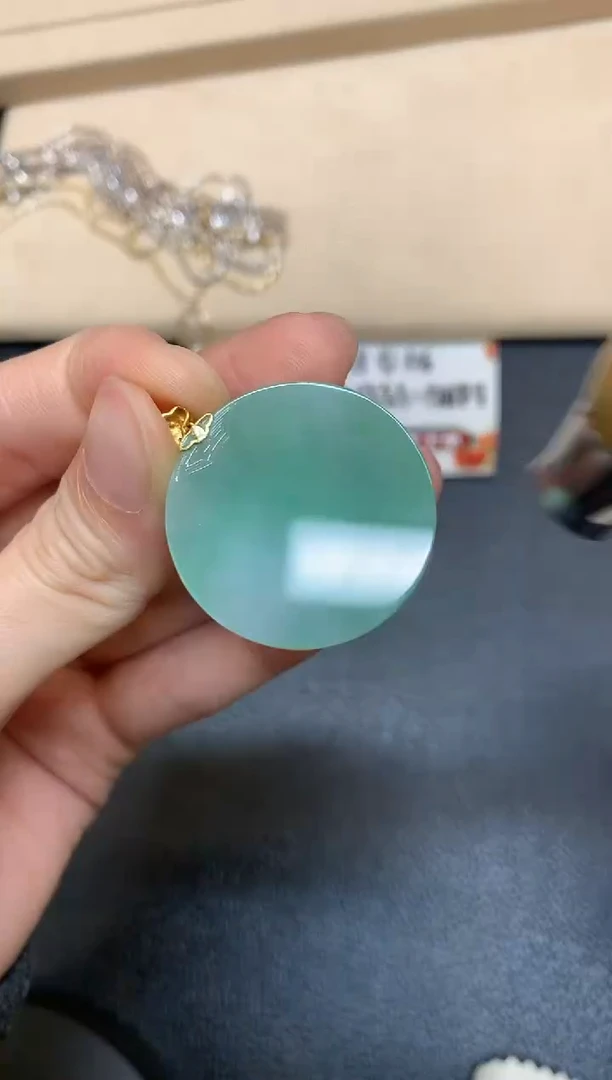 【闪购商品】翡翠颈饰18K金镶嵌【无鉴赏期