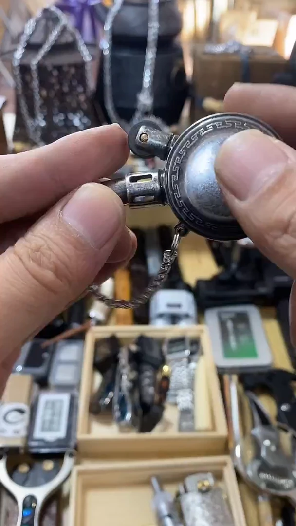 瓷片闪购商品  如图所示