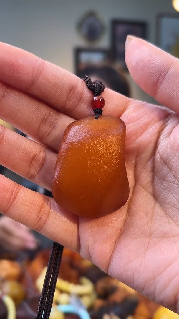 琥珀颈饰未镶嵌吊坠