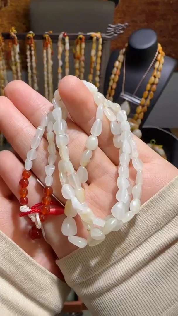 和田玉未镶嵌项链19.8克