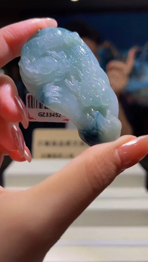 翡翠未镶嵌颈饰MFC051067