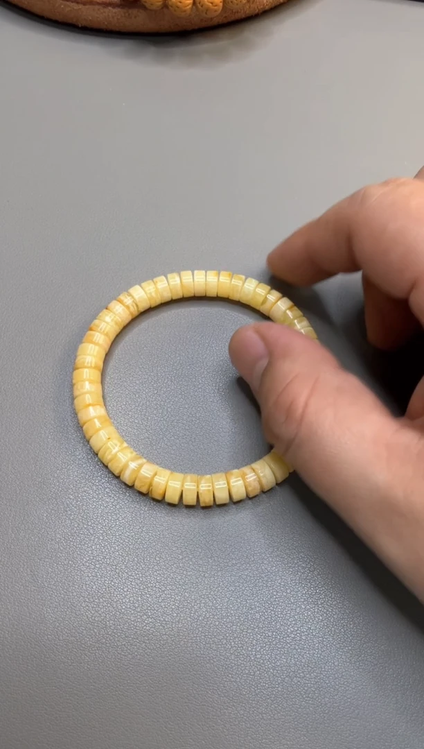 【闪购商品】蜜蜡手串未镶嵌蜜蜡