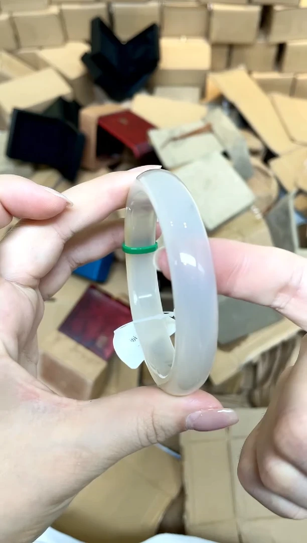 石英质玉手镯未镶嵌516-61