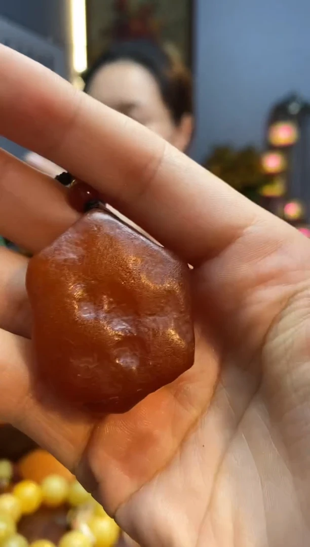琥珀颈饰未镶嵌吊坠