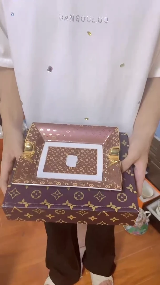 杯鸿辉家品牌瓷器，京东包邮！