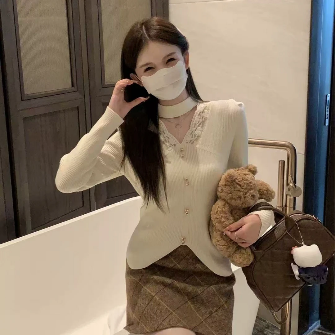 气质法式修身复古V领冬季短款时尚秋季毛针织衫打底显瘦温柔