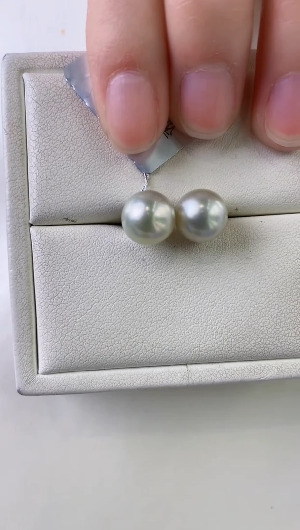 【闪购商品】海水珍珠耳饰18K金镶嵌9-10澳白珍珠耳饰