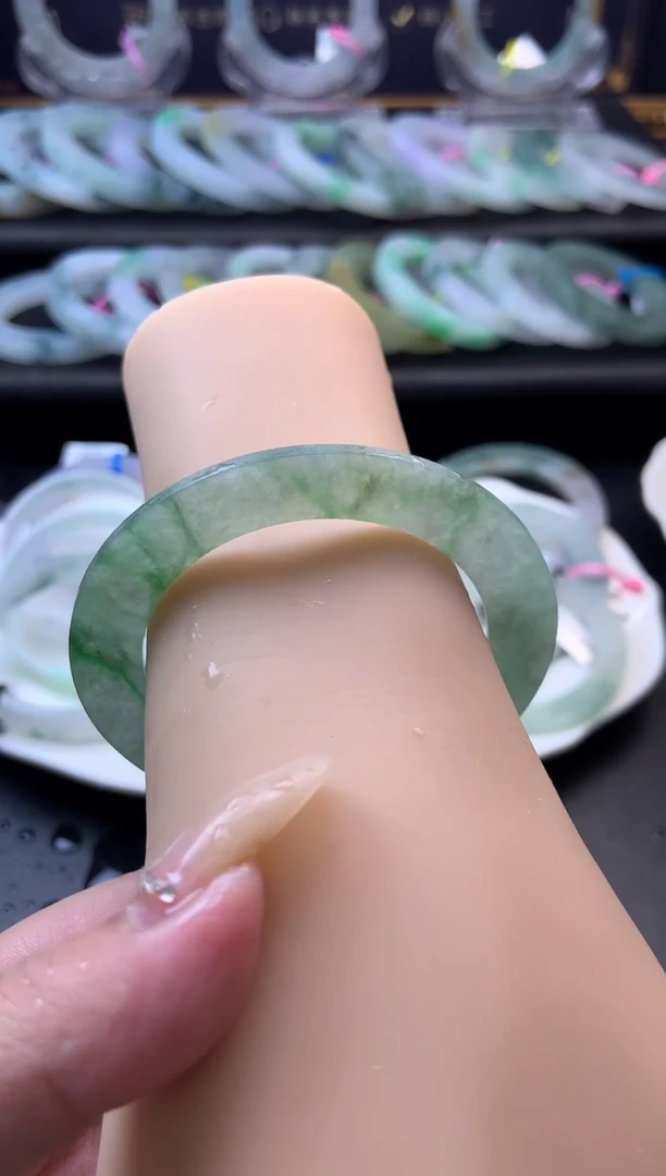 定制翡翠手镯未镶嵌「定制不退不换」