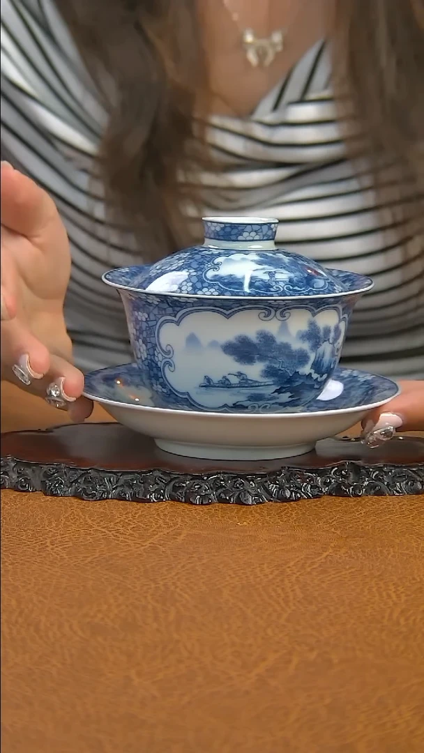 景德镇手工青花冰梅开窗三才盖碗