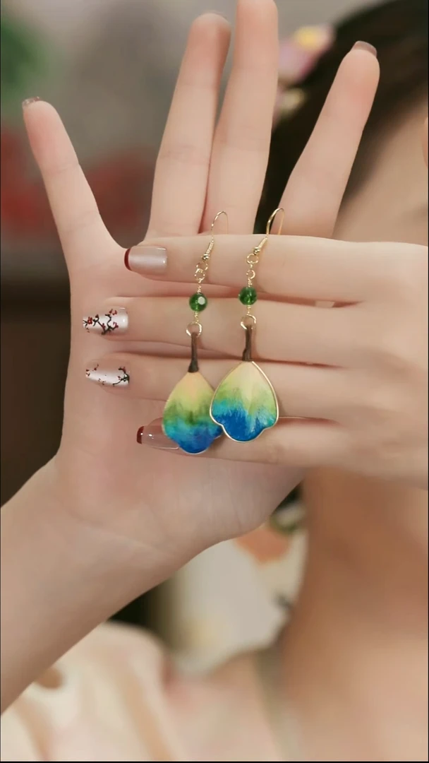 刺绣湘传礼纯手工耳坠