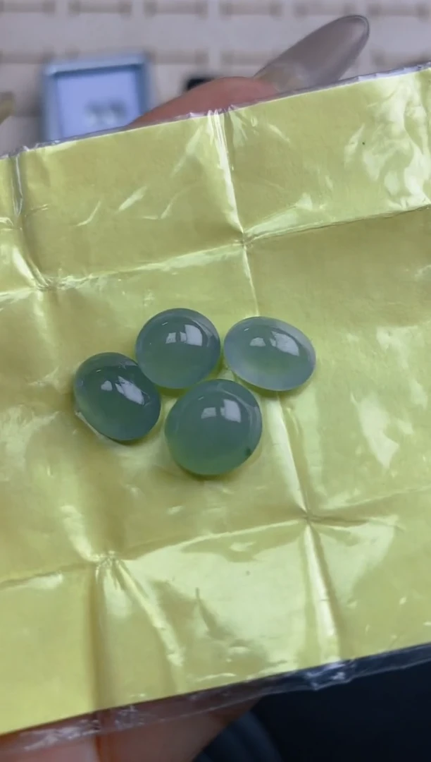 定制翡翠未镶嵌天然翡翠蛋面61