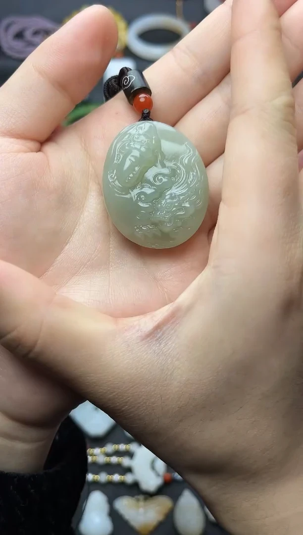 颈饰未镶嵌和田玉侧脸观音06