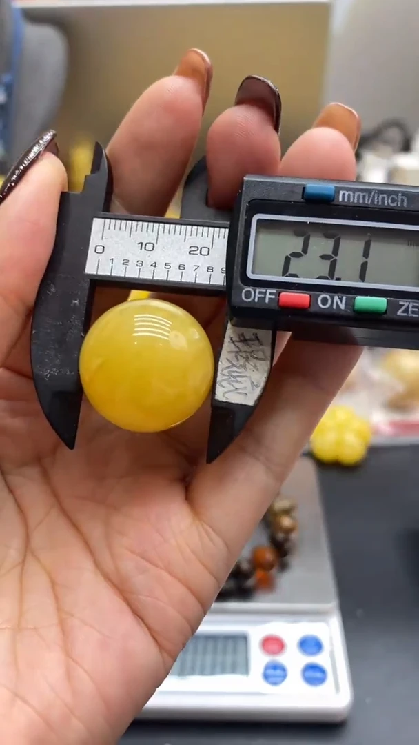 琥珀未镶嵌珠宝奇石2787