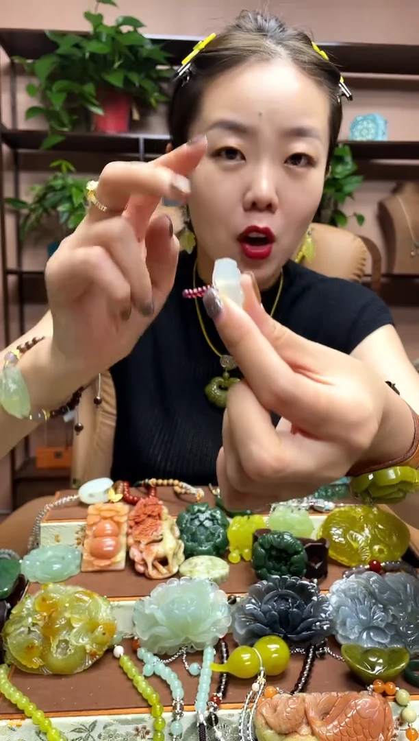未镶嵌岫玉戒指多样性发货发其中之一