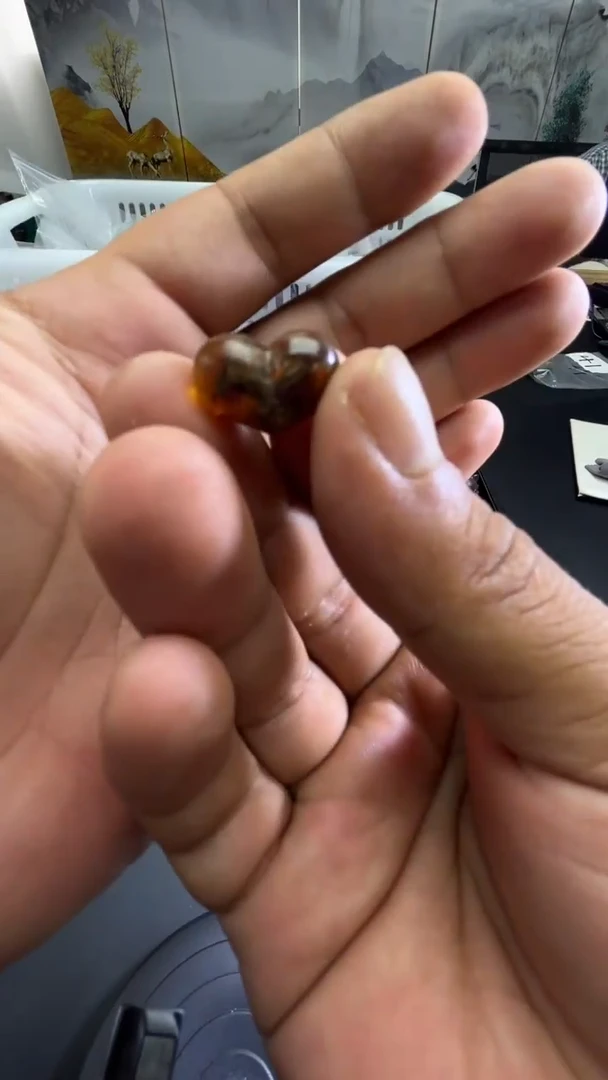 裸石琥珀未镶嵌47