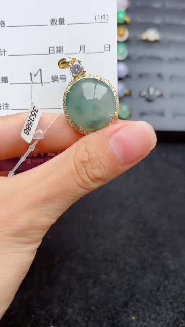 吊坠(不含链)银S925镶嵌翡翠....