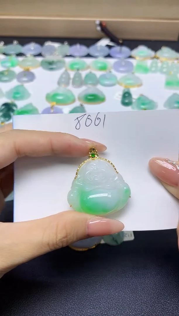 翡翠18K金镶嵌颈饰天然自然緬甸A貨翡翠
