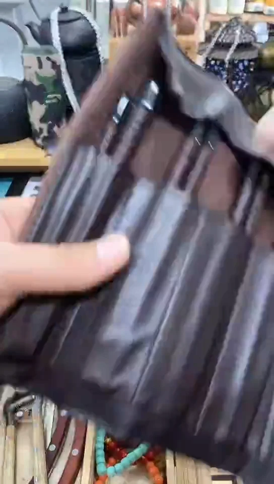 瓷片闪购商品  如图所示