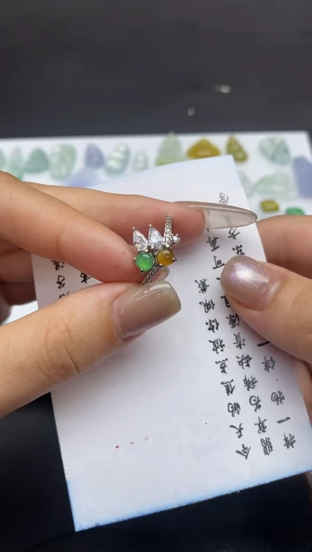 未镶嵌定制翡翠翡翠毛货~