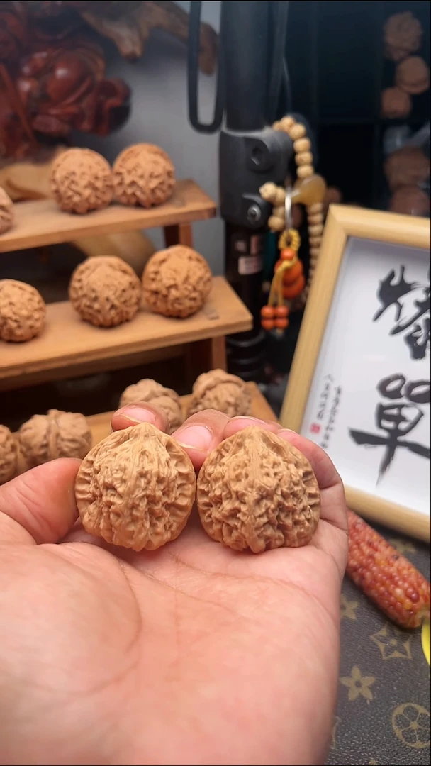吊坠文玩核桃承德火焰马蹄38