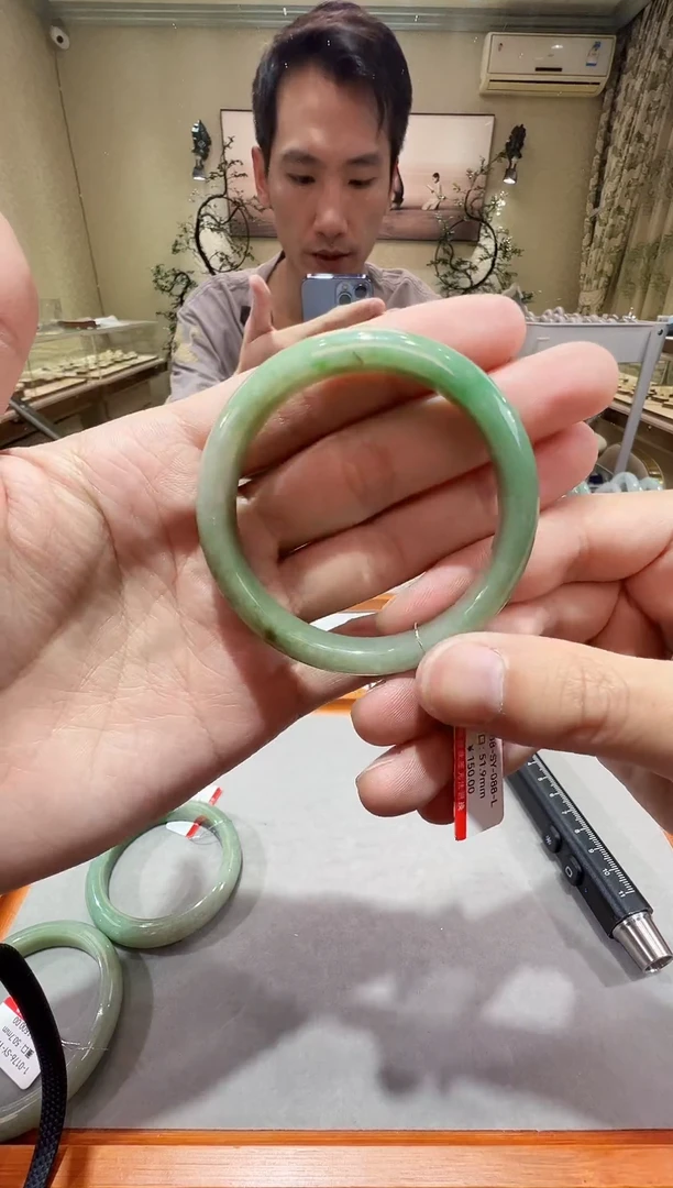 纯天然缅甸A货翡翠手镯51-52mm-纹裂-9088号-特价