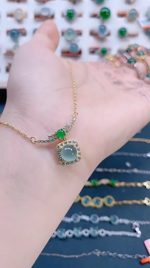 颈饰银S925镶嵌翡翠天然翡翠