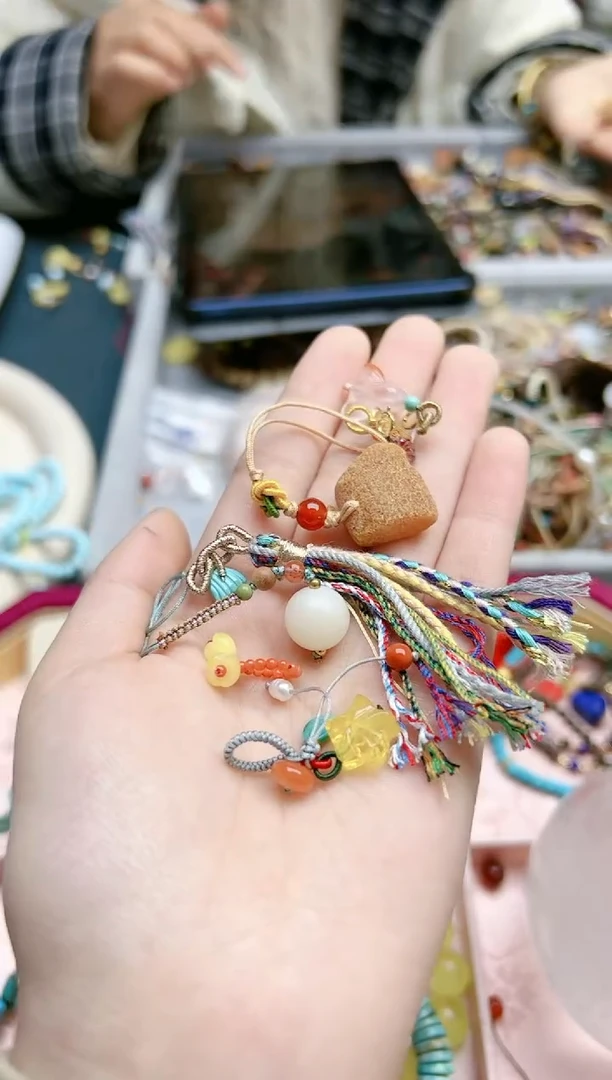 【闪购商品】蜜蜡裸石未镶嵌蜜蜡配件七件套装*1 YX