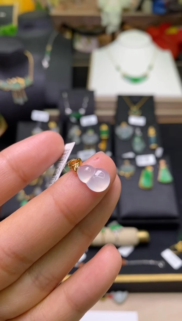 【闪购商品】翡翠颈饰18K金镶嵌净货18015