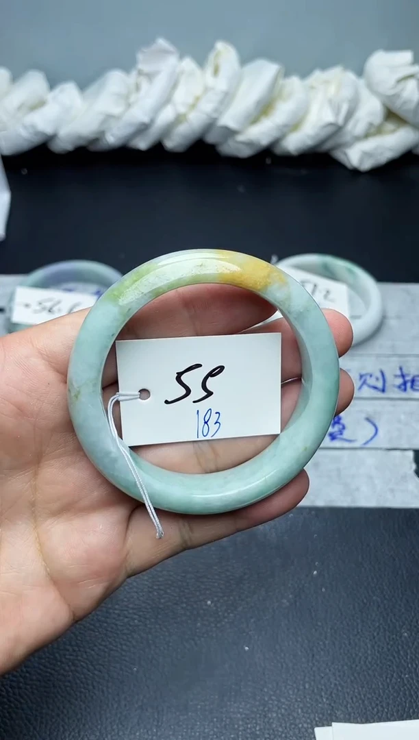 未镶嵌手镯翡翠183