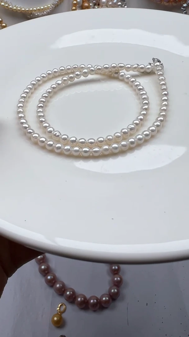 淡水珍珠未镶嵌颈饰1