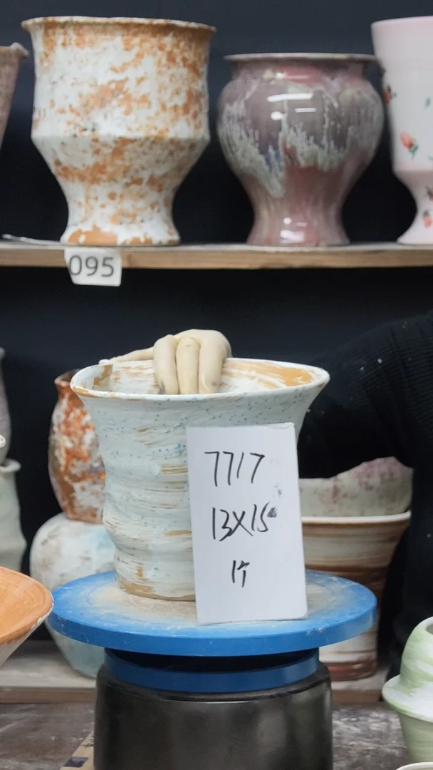 江西景德镇花盆微瑕7717