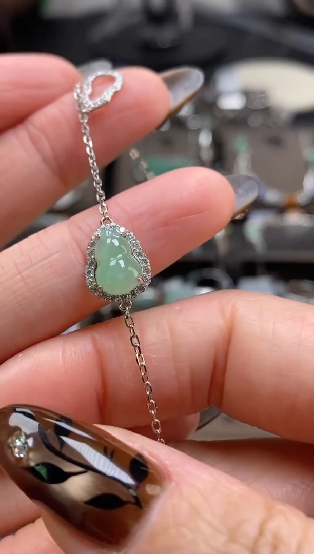 颈饰银S925镶嵌翡翠净货17051