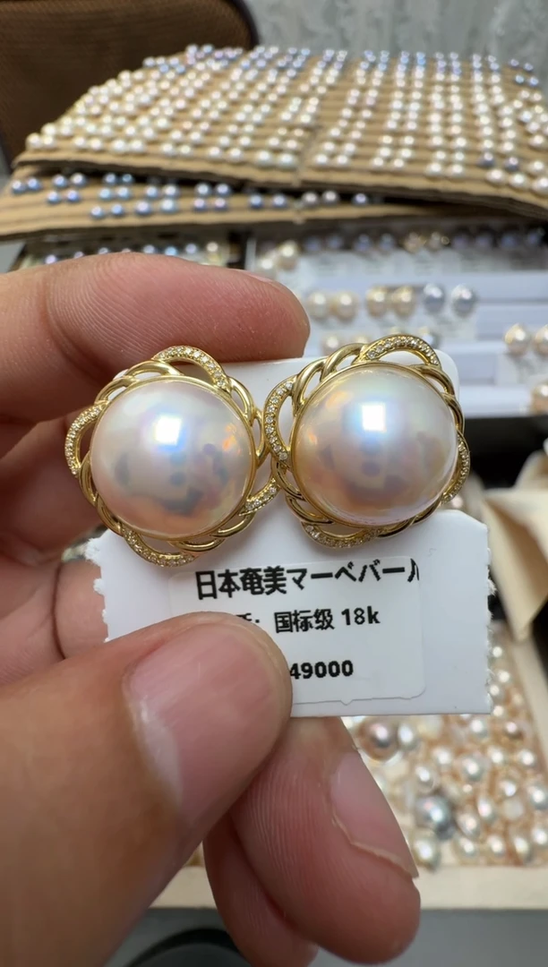 耳饰拼合珍珠（马贝珠）18K金镶嵌萱*马贝耳钉