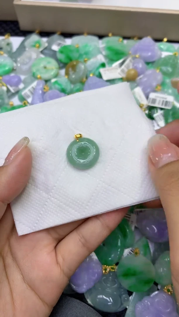 颈饰未镶嵌翡翠天然缅甸A货翡翠