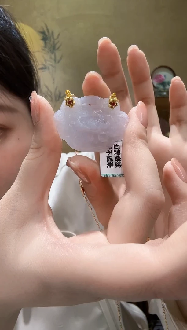 翡翠未镶嵌颈饰吊坠