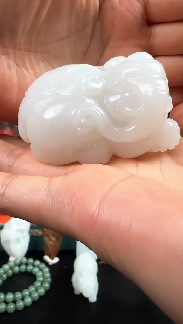 和田玉未镶嵌把件用****1大象