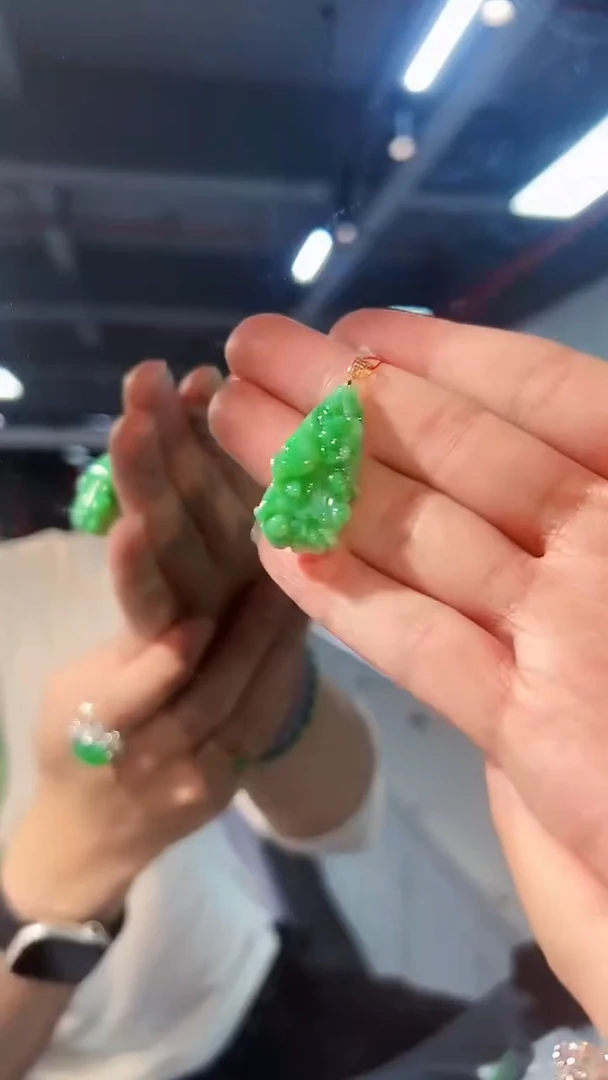 【闪购商品】翡翠颈饰18K金镶嵌缅料A货/支持复检/一件