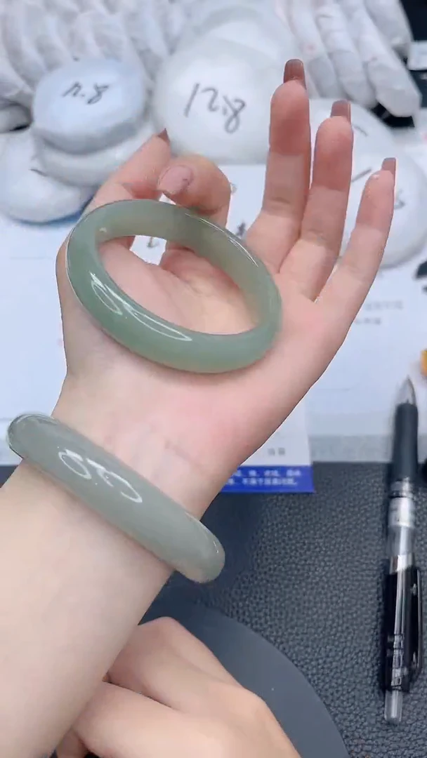 石英质玉手镯未镶嵌6-54