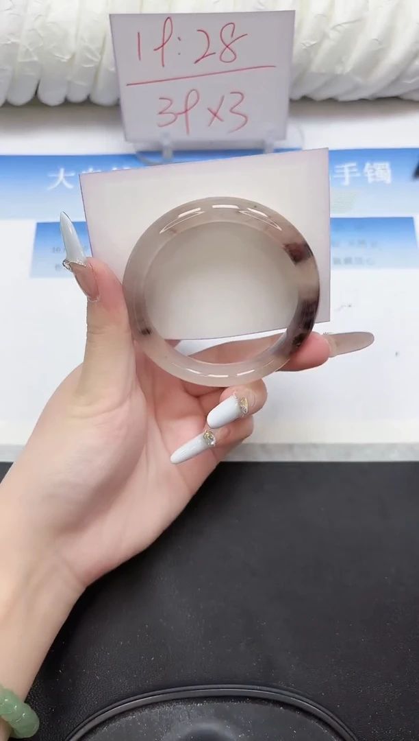 未镶嵌手镯石英质玉124-57.8