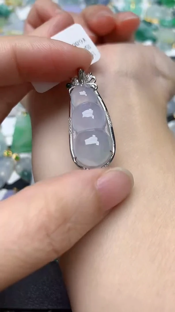 颈饰18K金镶嵌翡翠天然缅甸A货翡翠