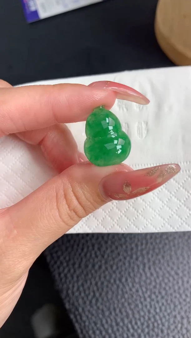 【闪购商品】定制翡翠未镶嵌葫芦