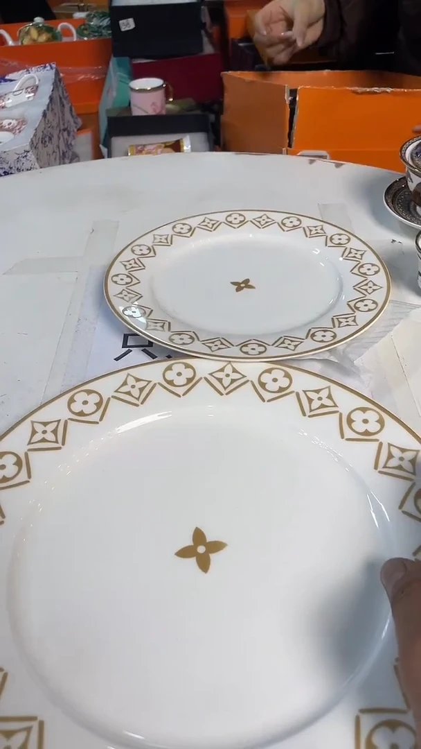 杯鸿辉家品牌瓷器，京东包邮！