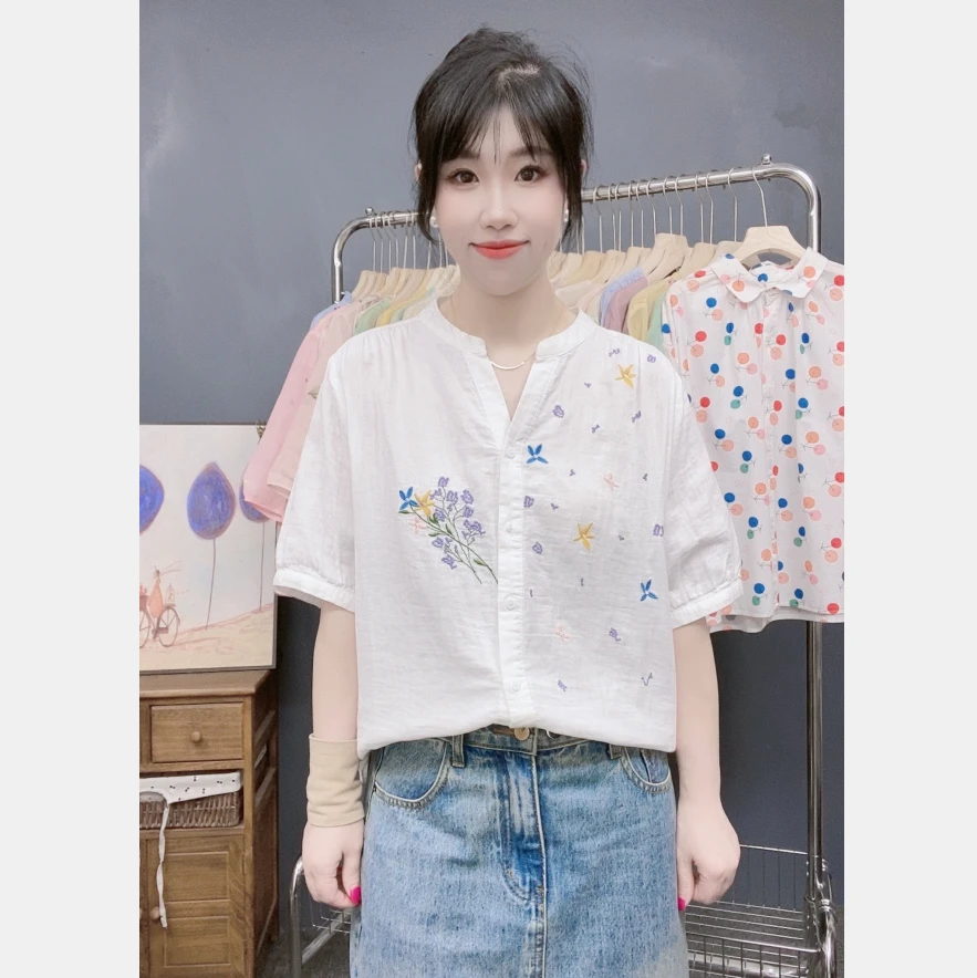 文艺复古V领绣花中袖衬衫女 夏季纯棉吸湿透气双层棉纱五分袖衬衣