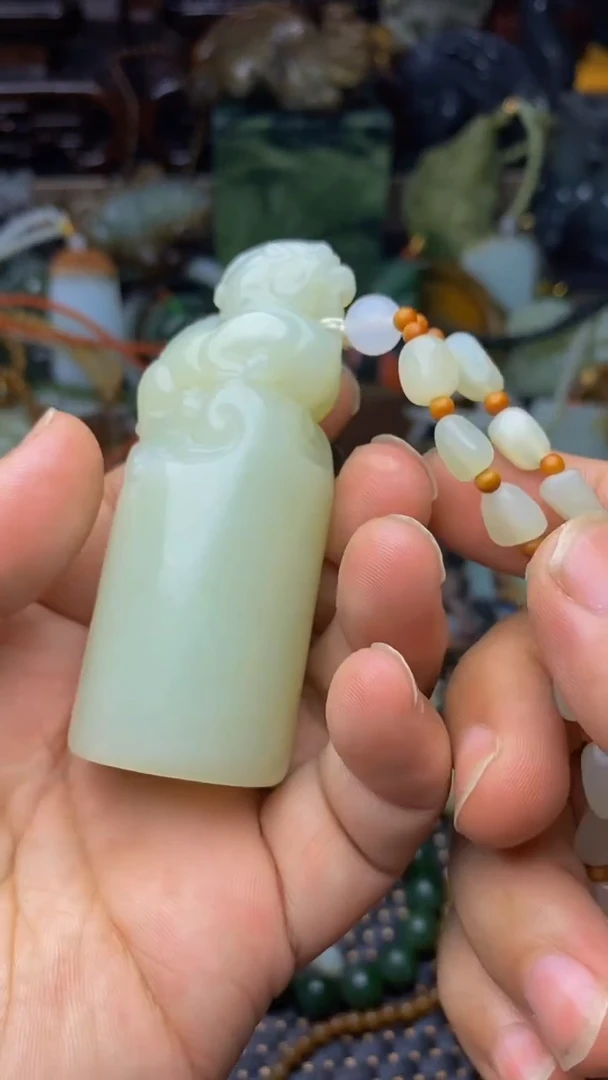 未镶嵌和田玉把件1