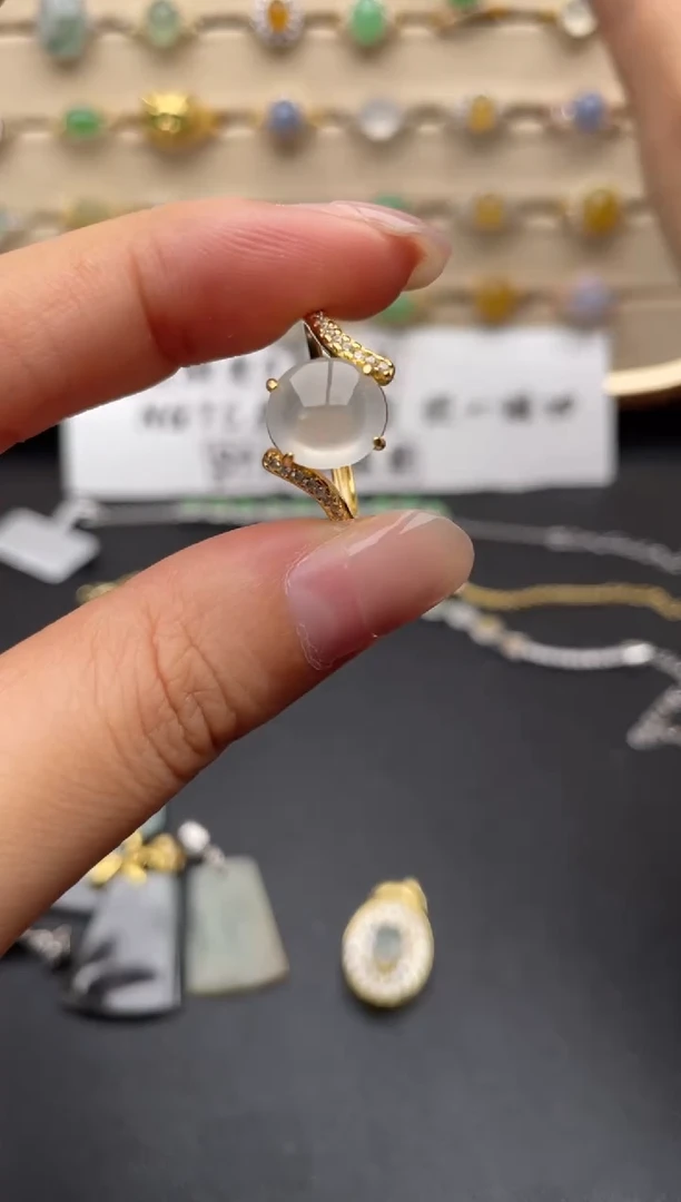 银S925镶嵌戒指翡翠一物一证一礼盒